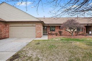 20604 Birch Meadow Drive, Clinton Twp, MI 48036