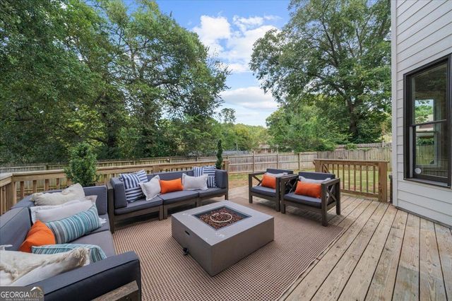 374 Norcross Street, Roswell, GA 30075