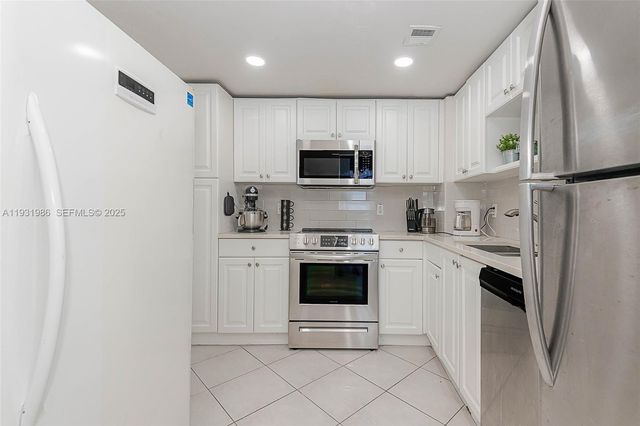 1965 S Ocean Dr MR, Hallandale Beach, FL 33009