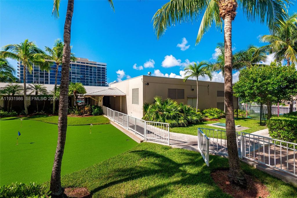 Image 26 of property listing at 1965 S Ocean Dr MR, Hallandale Beach, FL 33009