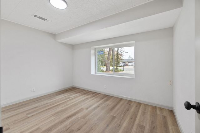 2039 S Locust Street, Visalia, CA 93277