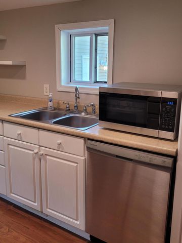 1367 E Summit Avenue, Muskegon, MI 49444