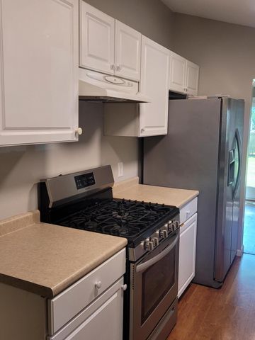 1367 E Summit Avenue, Muskegon, MI 49444