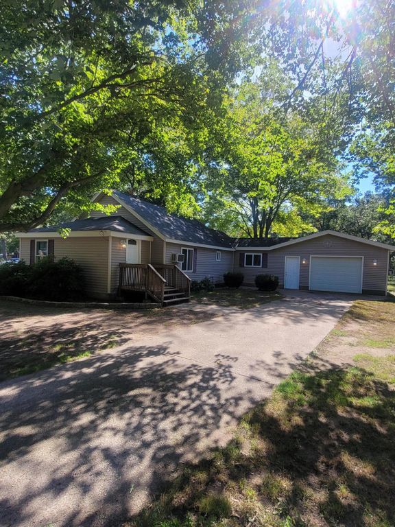 1367 E Summit Avenue, Muskegon, MI 49444