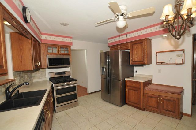 8150 S 58th STREET, Franklin, WI 53132