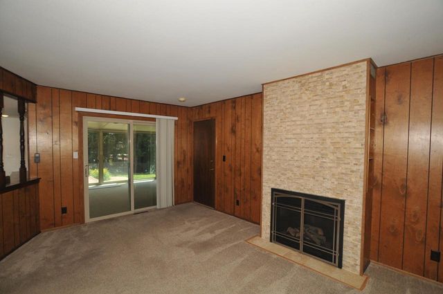8150 S 58th STREET, Franklin, WI 53132