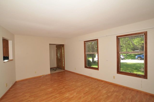 8150 S 58th STREET, Franklin, WI 53132