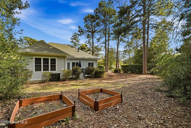 101 Belmont Court, Southern Pines, NC 28387