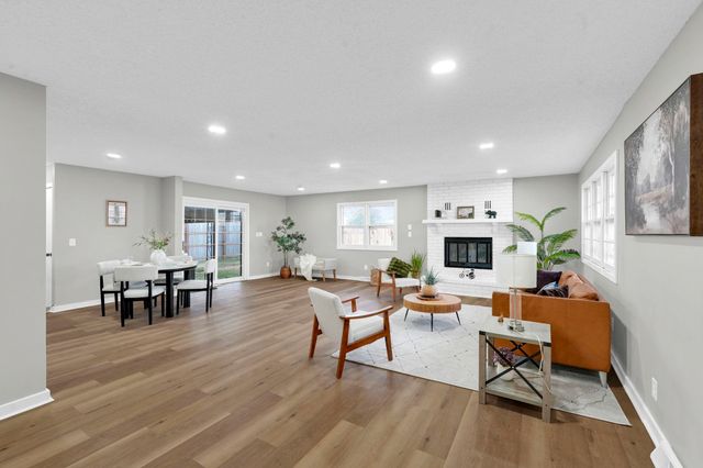 8208 E Grail St, Wichita, KS 67207