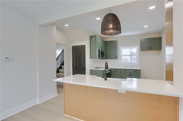 316 Line Ave, Ellwood City, PA 16117