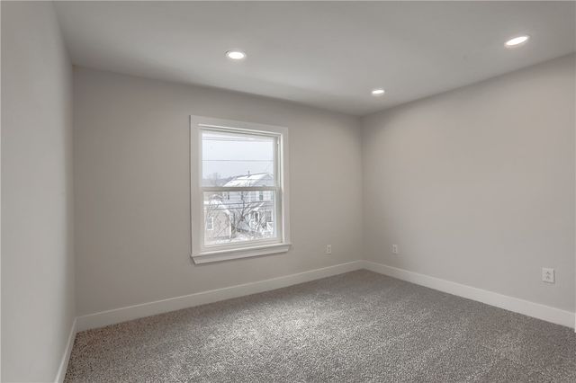 316 Line Ave, Ellwood City, PA 16117