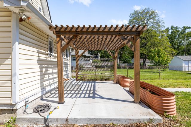 321 N Riley Avenue, Indianapolis, IN 46201