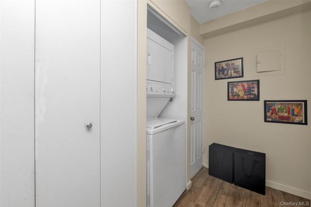 5536 69th Place R3, Maspeth, NY 11378