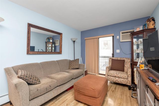 5536 69th Place R3, Maspeth, NY 11378