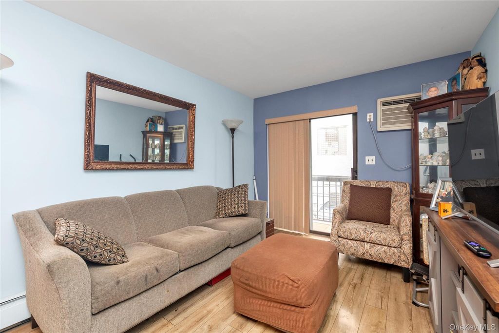 5536 69th Place R3, Maspeth, NY 11378 — photo 3