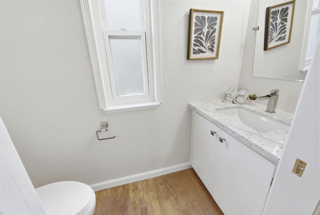 3034 Swallows Nest Dr, Sacramento, CA 95833