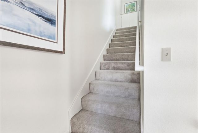 3034 Swallows Nest Dr, Sacramento, CA 95833