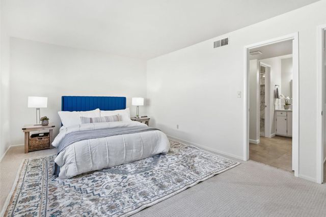 3034 Swallows Nest Dr, Sacramento, CA 95833