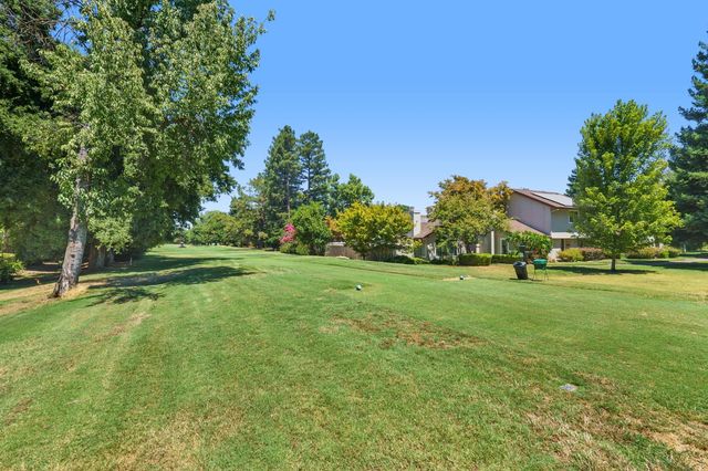 3034 Swallows Nest Dr, Sacramento, CA 95833
