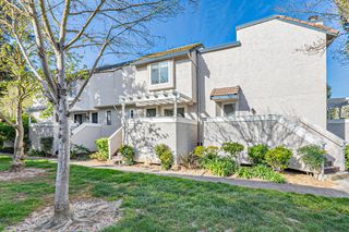 3034 Swallows Nest Dr, Sacramento, CA 95833
