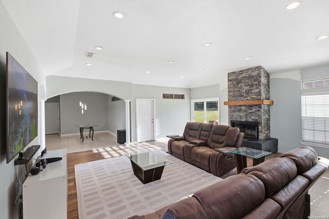 30870 Bridlegate, Bulverde, TX 78163