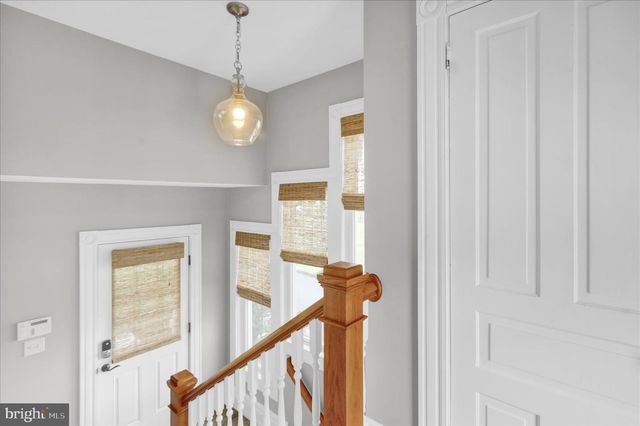 1240 DAUPHIN AVE, Wyomissing, PA 19610