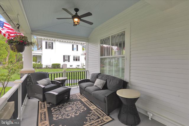 1240 DAUPHIN AVE, Wyomissing, PA 19610
