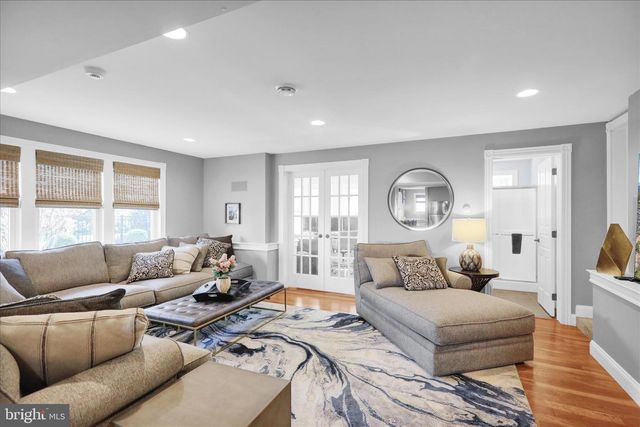 1240 DAUPHIN AVE, Wyomissing, PA 19610