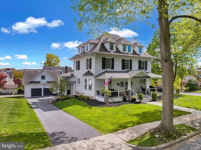 1240 DAUPHIN AVE, Wyomissing, PA 19610