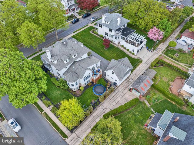 1240 DAUPHIN AVE, Wyomissing, PA 19610