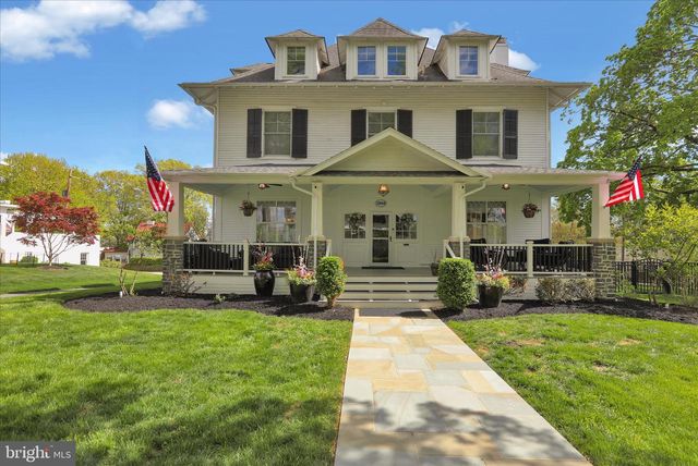 1240 DAUPHIN AVE, Wyomissing, PA 19610