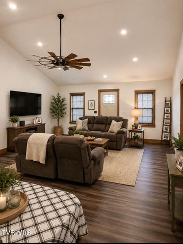 746 Hampton Creek Road, Roan Mountain, TN 37687