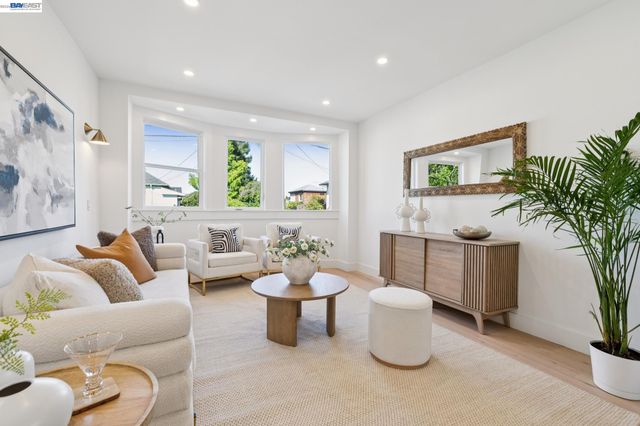 3031 WHEELER STREET, Berkeley, CA 94705