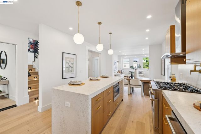3031 WHEELER STREET, Berkeley, CA 94705