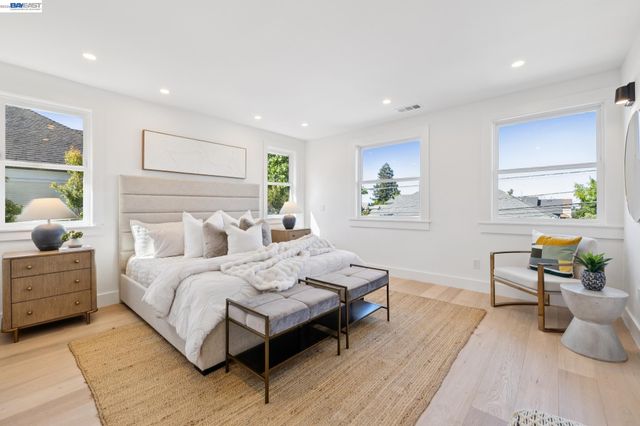 3031 WHEELER STREET, Berkeley, CA 94705