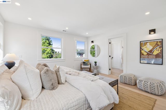 3031 WHEELER STREET, Berkeley, CA 94705