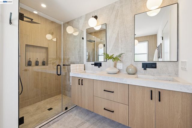 3031 WHEELER STREET, Berkeley, CA 94705