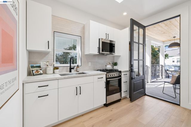 3031 WHEELER STREET, Berkeley, CA 94705