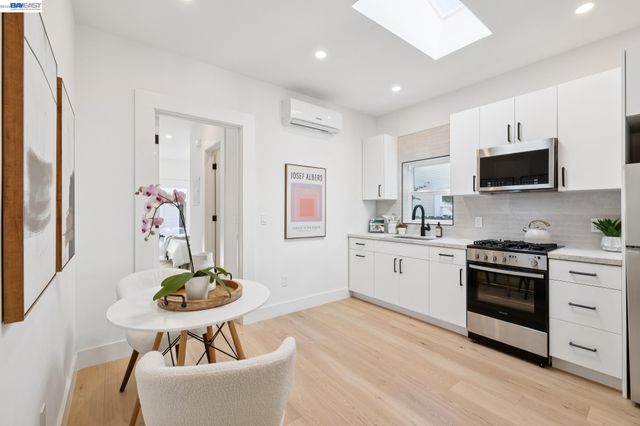3031 WHEELER STREET, Berkeley, CA 94705
