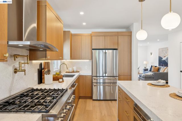 3031 WHEELER STREET, Berkeley, CA 94705