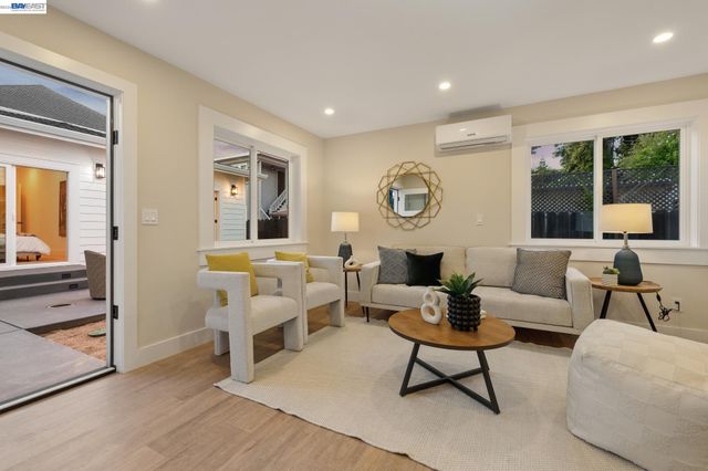 3031 WHEELER STREET, Berkeley, CA 94705