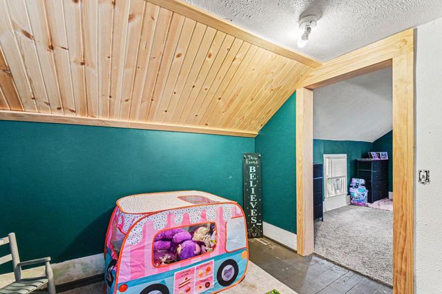 17625 E State Street, Vandalia, MI 49095