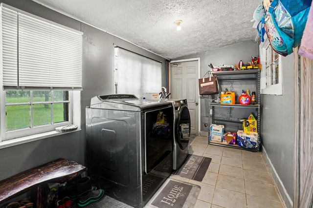 17625 E State Street, Vandalia, MI 49095