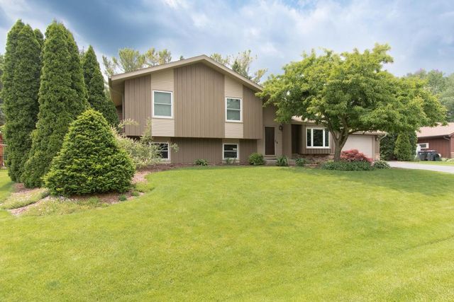 5947 Pilgrim WAY, Mount Pleasant, WI 53406