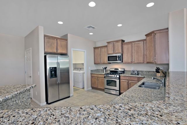 3456 N HAWTHORN Drive, Florence, AZ 85132