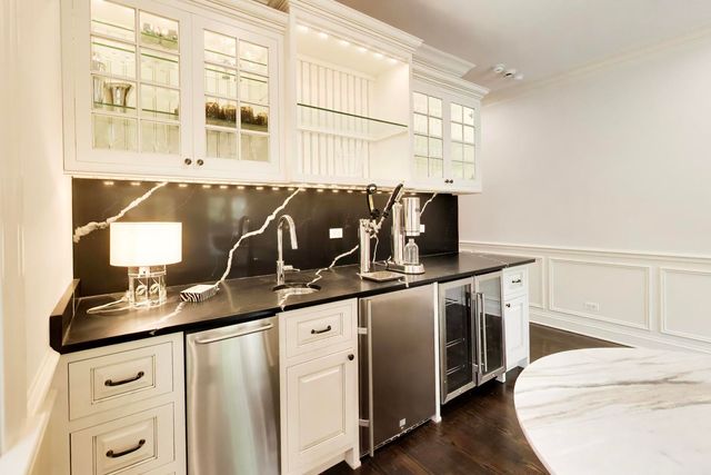2523 N Southport Avenue 1N, Chicago, IL 60614