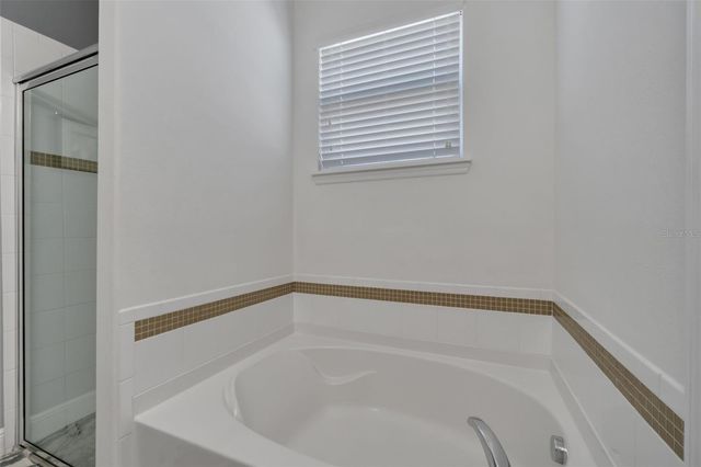 4127 OAKTREE DRIVE, Davenport, FL 33837