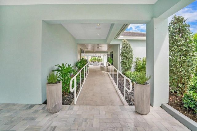 2697 N Ocean Boulevard F-604, Boca Raton, FL 33431