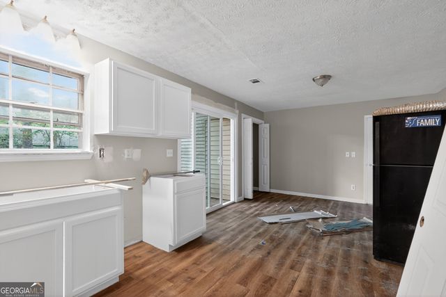 5881 Seam Street, Lithonia, GA 30058