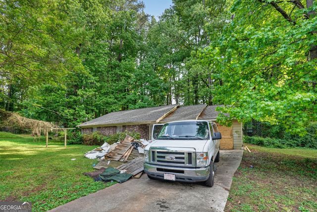 5881 Seam Street, Lithonia, GA 30058